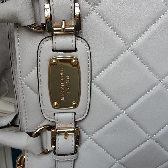 New Michael Kors Vanilla Hamiton Quilted Handbag Crossbody NWOT - Picture 2 of 11